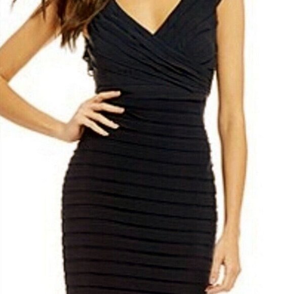 Adrianna Papell Black Pleated Cocktail Dress Size 4 - Picture 9 of 9